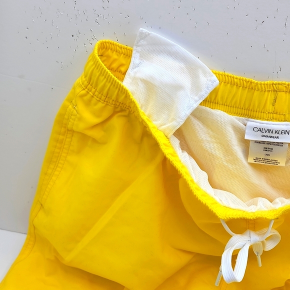 CALVIN KLEIN MEN'S SWIM TRUNK YELLOW - Picture 6 of 12